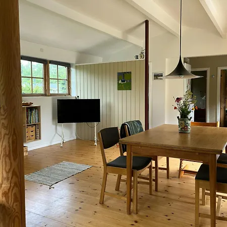 Skont Sommerhus Ved Roskilde Fjord Og Nordskoven Vakantiehuis